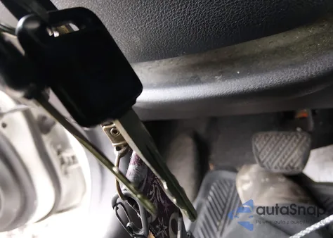 2014 Nissan Versa Note S Plus z USA, uszkodzony, nr VIN 3N1CE2CP4EL425611